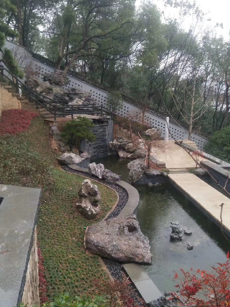 園林景觀(guān)中的景石